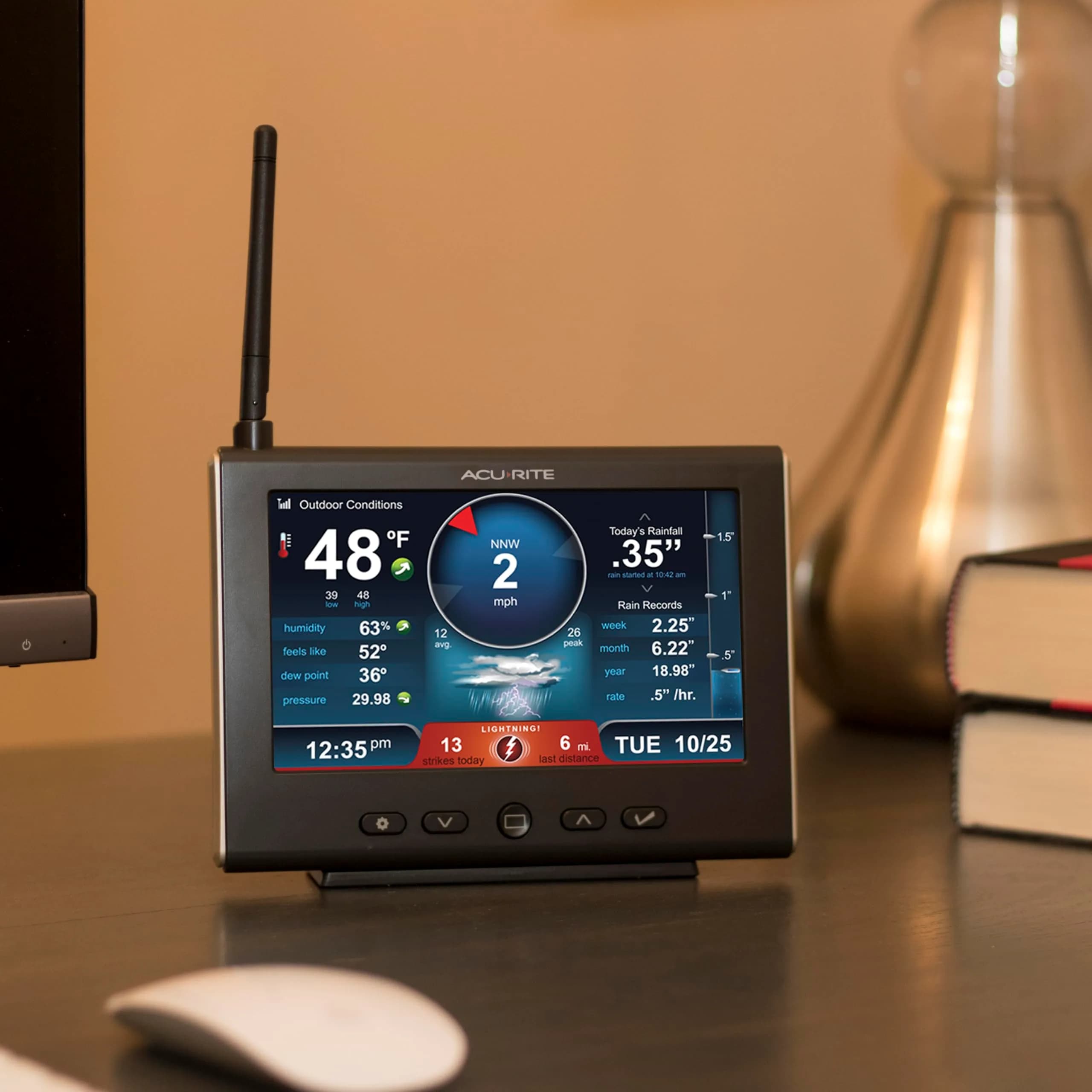 AcuRite Iris 5-in-1 Weather Station with HD Display, Lightning Detection & Barometer | 2.65 kg (5.5 lb) Weather Monitoring System - view 2