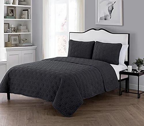 VCNY Home Kaleidoscope King Bedding Set | Geometric Microfiber Comfort (70-120 chars) thumbnail 1