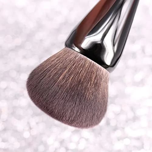 Vela.Yue Large Powder Makeup Brush | Airbrushed Finish with Synthetic Fibers (17.5cm) thumbnail 6