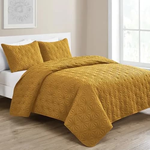 VCNY Home Kaleidoscope Quilt Set, King 3-Piece, Gold | Breathable Microfiber Comfort for Year-Round Use thumbnail 2