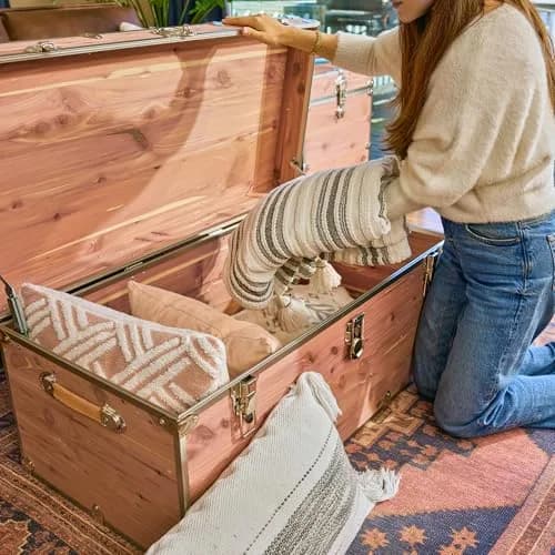 Rhino Trunk & Case Knotty Cedar Large Chest | Lockable, Heirloom-Quality Storage Trunk (32"L x 18"W x 14"H) thumbnail 7