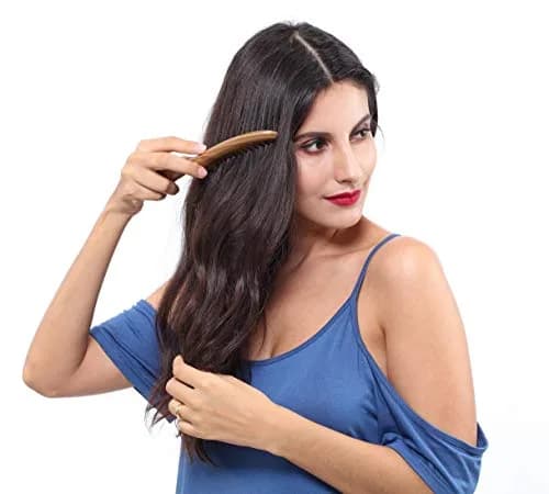 Louise Maelys Wooden Wide Tooth Hair Comb for Curly Detangling | Natural Sandalwood, Anti-Static, Handcrafted (20 x 5.5cm) thumbnail 5