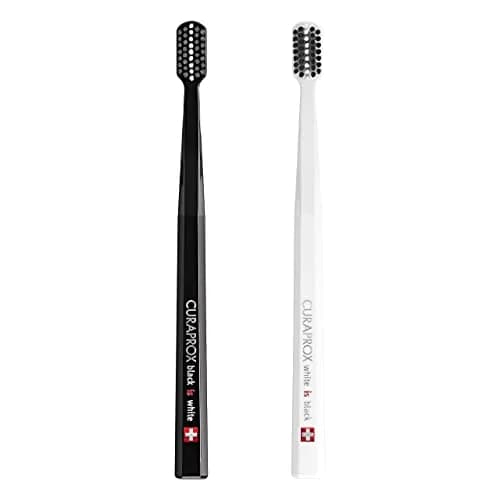 Curaprox Black is White Duo Toothbrushes | 5460 Curen Filaments, Whitening-Friendly thumbnail 1