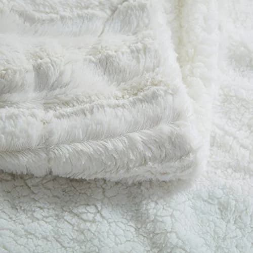Tache Home Fashion White Blanket 90x90 in Ivory | Super Soft Faux Fur & Sherpa thumbnail 4