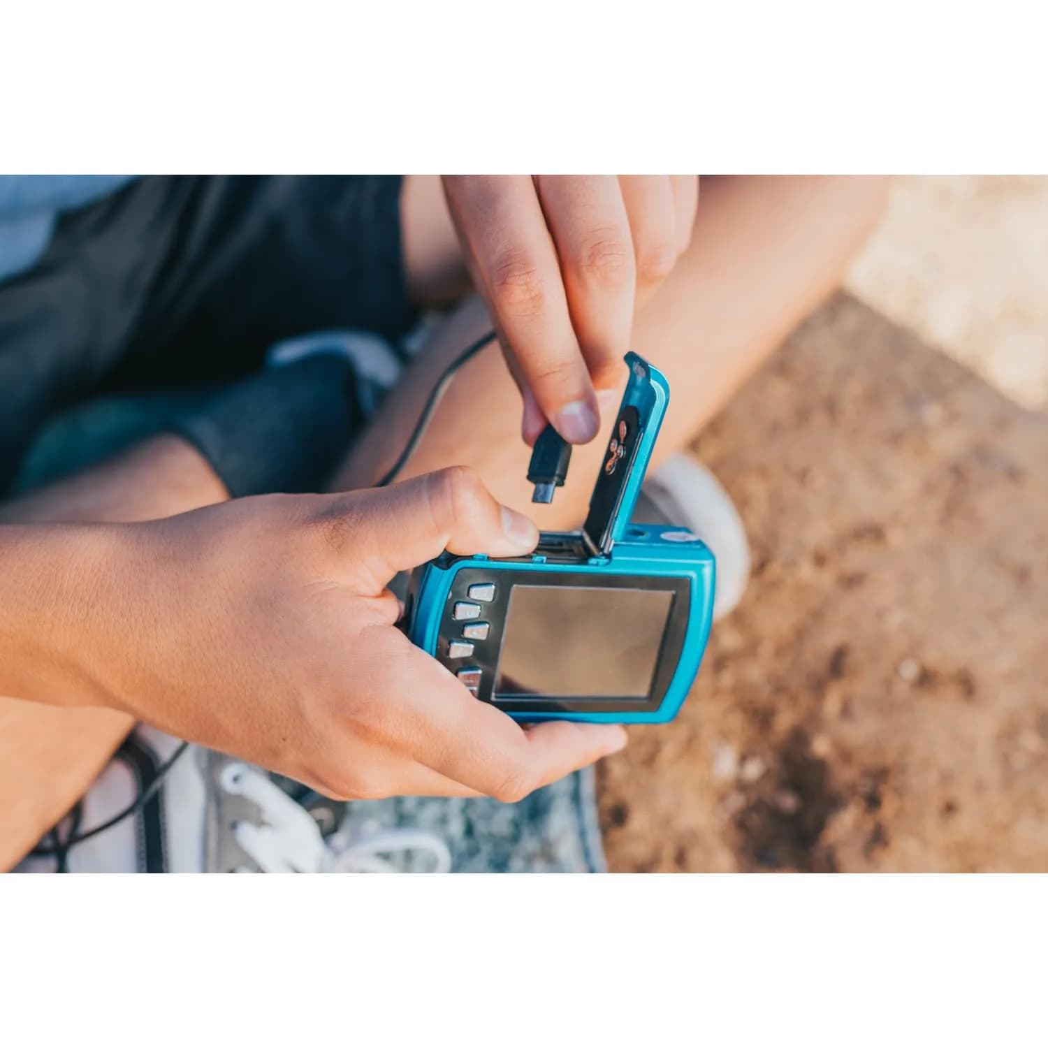 Polaroid IS048 Waterproof Action Camera Teal 16MP HD Video | 10ft Submersible, 2.4" Screen, Digital Zoom - view 7
