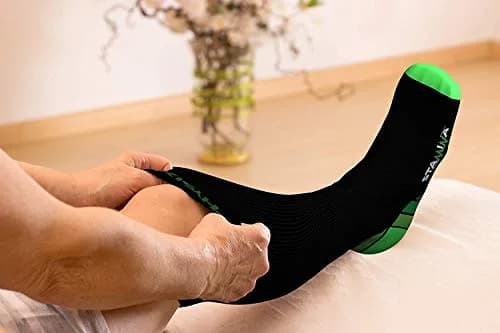 Physix Gear Compression Socks - Best Men & Women’s Circulation Support, Athletic & Travel, S/M | Blood Pressure & Swelling Relief thumbnail 6