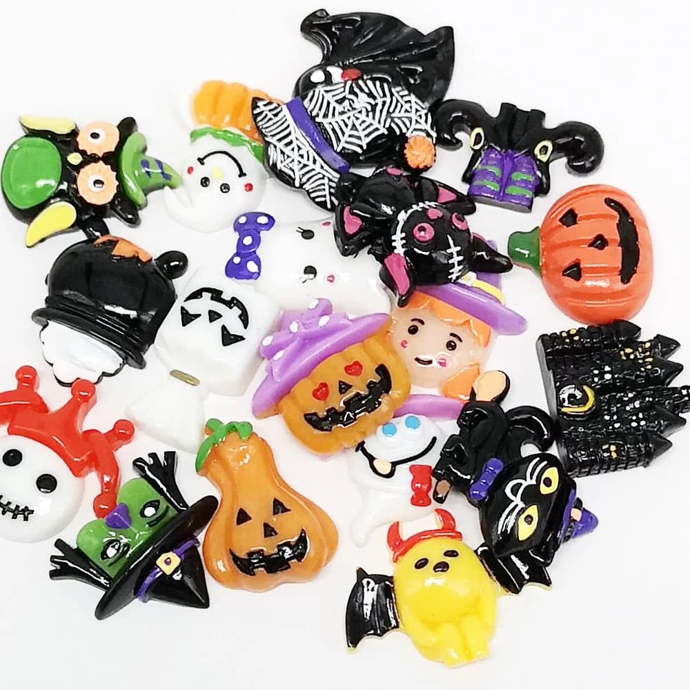 Chenkou Craft 20pcs Resin Flatback Halloween Embellishments | Assorted Styles 15-40mm — Halloween 20