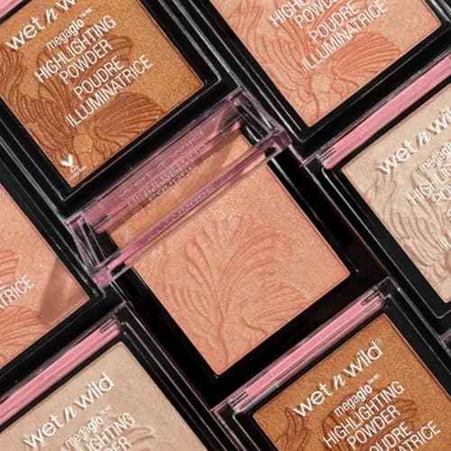 wet n wild MegaGlo Highlighting Powder Golden Flower Crown 5.3g (0.19 Oz) | Shimmering Glow for Cheekbones thumbnail 6