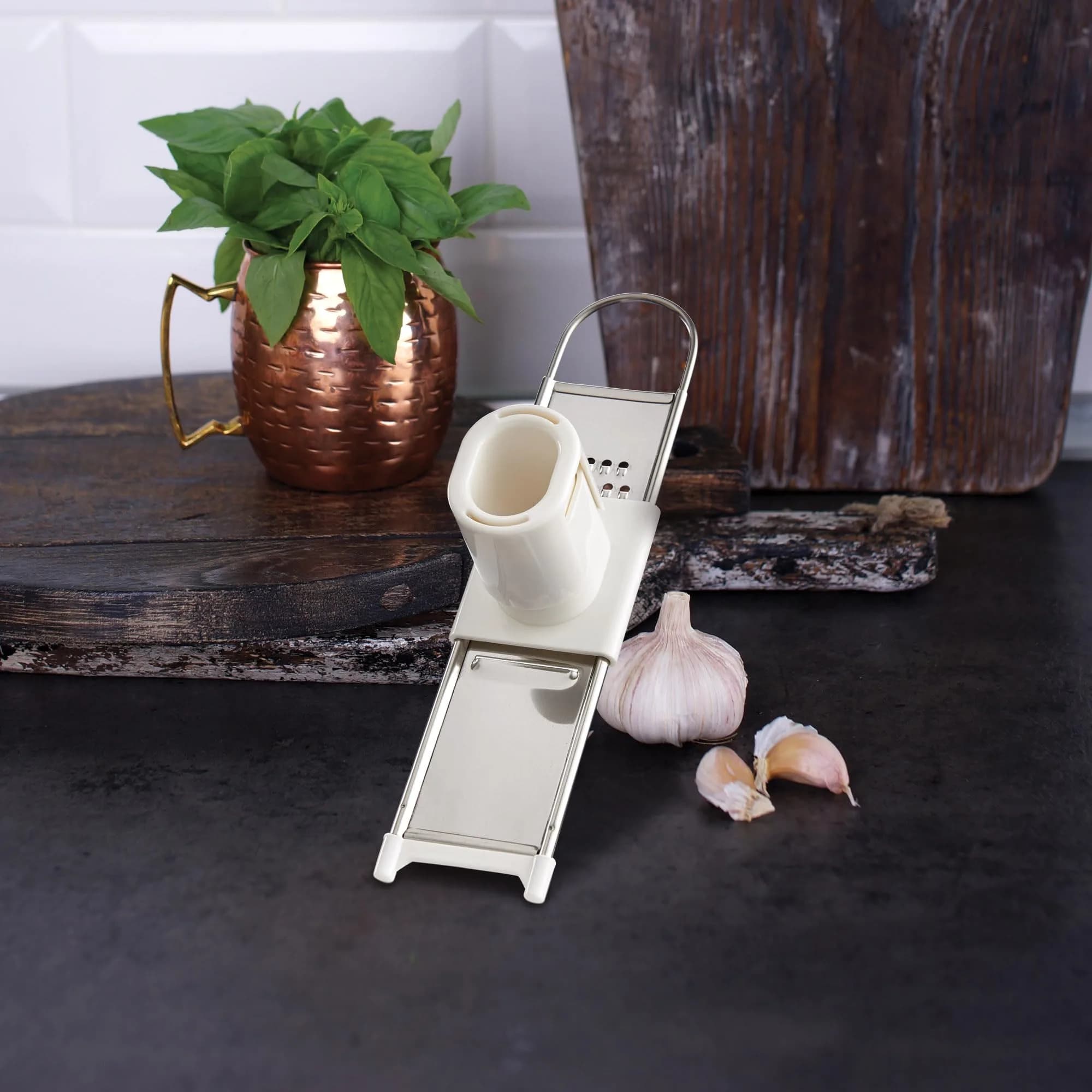Fante's Garlic Slicer Grater Stainless Steel 2.27 kg (5 lb) | The Italian Market Original since 1906 - view 4