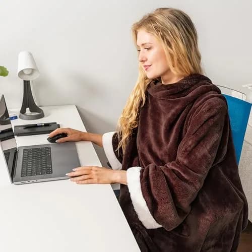 PAVILIA Wearable Blanket with Sleeves & Pocket | Cozy Fleece Snuggle Throw for Adults (70" x 50") thumbnail 4