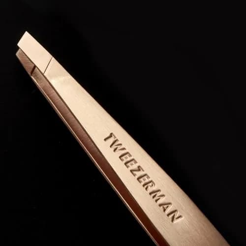 Tweezerman Slant Tweezer – Tweezerman Tweezers for Eyebrows Rose Gold | Precise, Hand-Filed Tips thumbnail 6