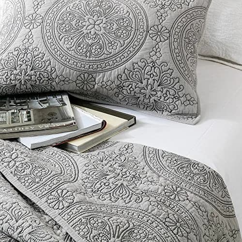 ELEGANT LIFE HOME Reversible Medallion Embroidered Bedding Solid 100% Cotton Quilt - Queen 90 x 95 inches, Gray thumbnail 5
