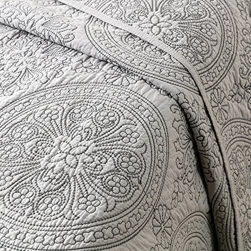 ELEGANT LIFE HOME Reversible Medallion Embroidered Bedding Solid 100% Cotton Quilt - Queen 90 x 95 inches, Gray thumbnail 6
