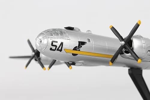 Postage Stamp Daron Worldwide Trading B-29 1/200 T Square 54 | Museum of Flight Aircraft Model (70-120c) thumbnail 3