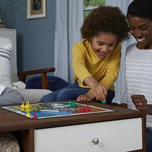 Hasbro Gaming Sorry! Board Game for Kids Ages 6+ | Classic Family Game with 4 Pawns (1-Pack) thumbnail 6
