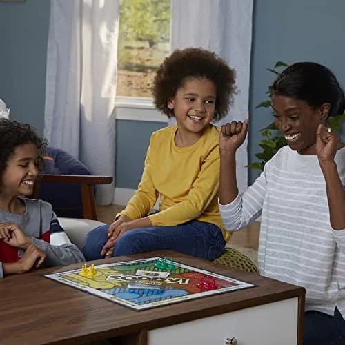 Hasbro Gaming Sorry! Board Game for Kids Ages 6+ | Classic Family Game with 4 Pawns (1-Pack) thumbnail 8