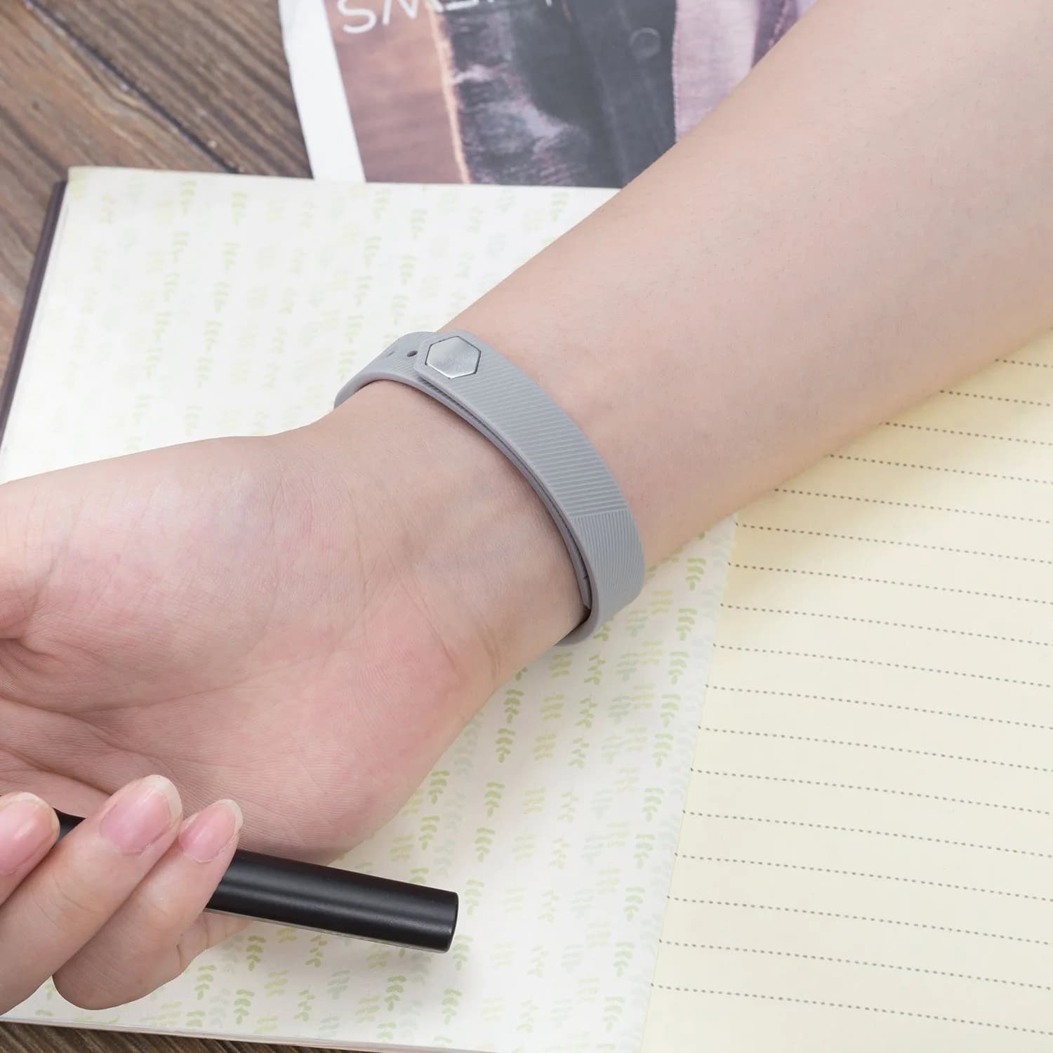 Greeninsync Replacement Band for Fitbit Flex 2, Large, Grey | Sports Classic Silicone Strap with Fastener Clasp - view 5