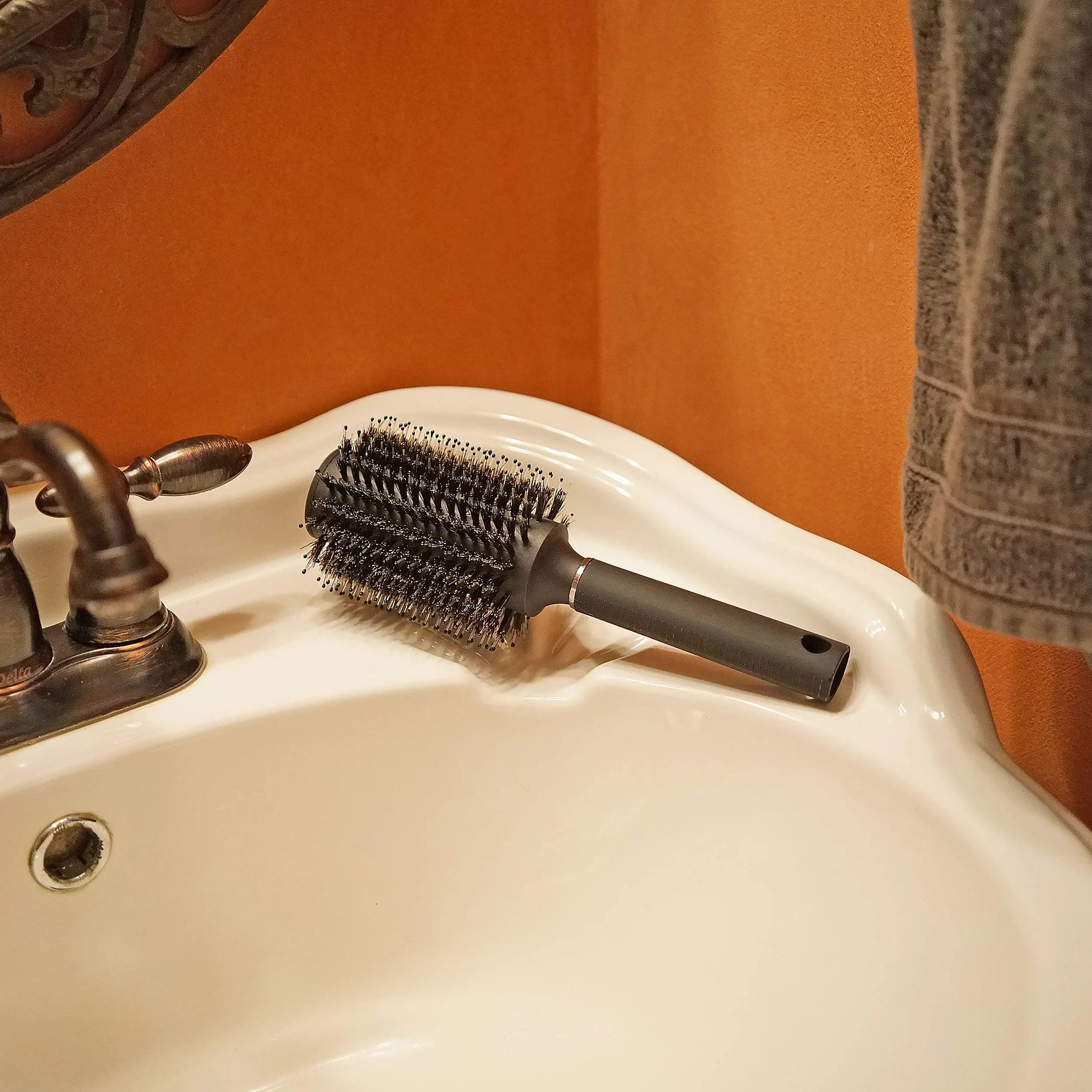 Southern Homewares Hair Brush Diversion Safe | 5.55 cu in (9.35" x 3.45" x 3.45") - view 5