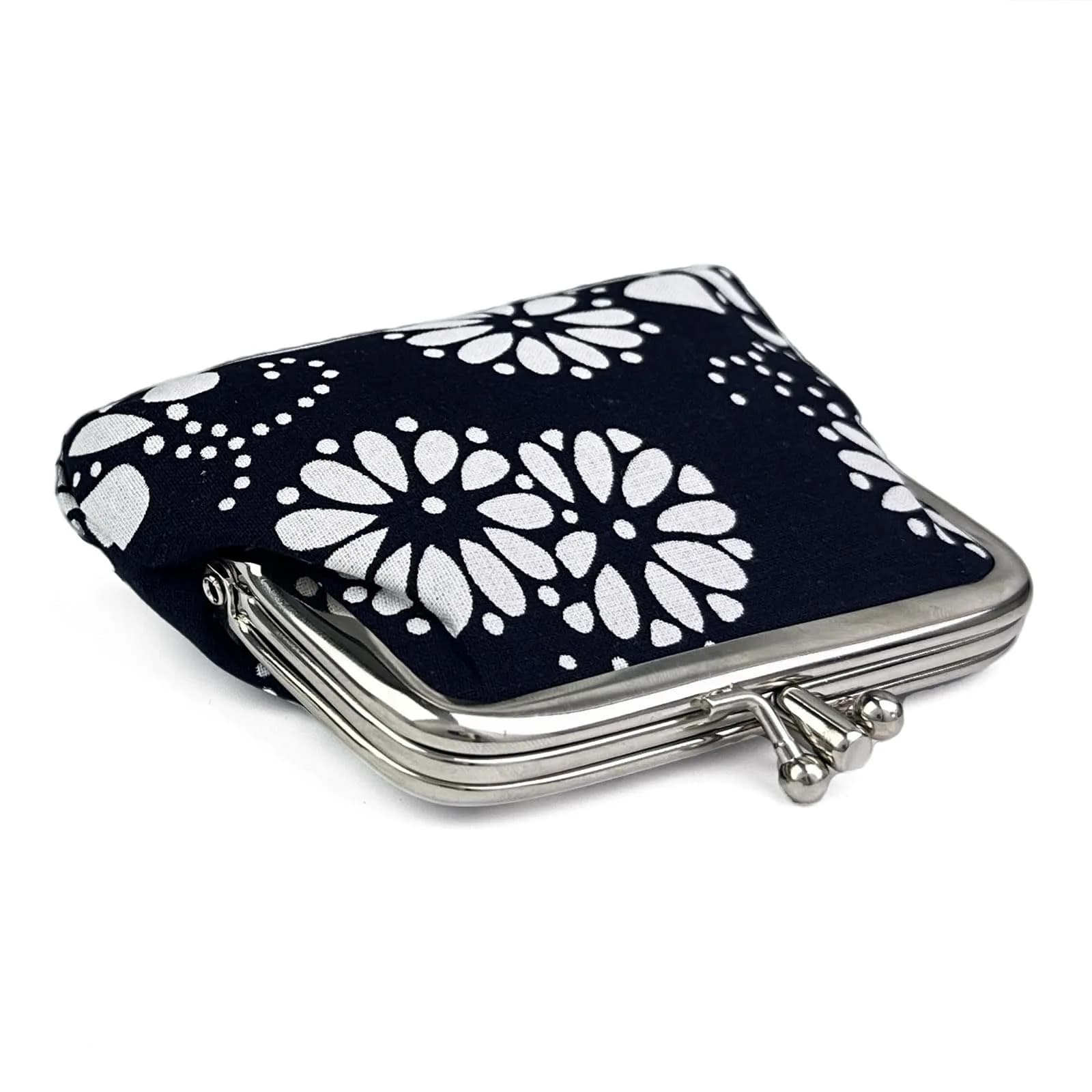Sanxiner Cute Floral Buckle Coin Purse 1.9cm (0.75in) | Kiss-Lock Change Purse with 2 Compartments - view 5