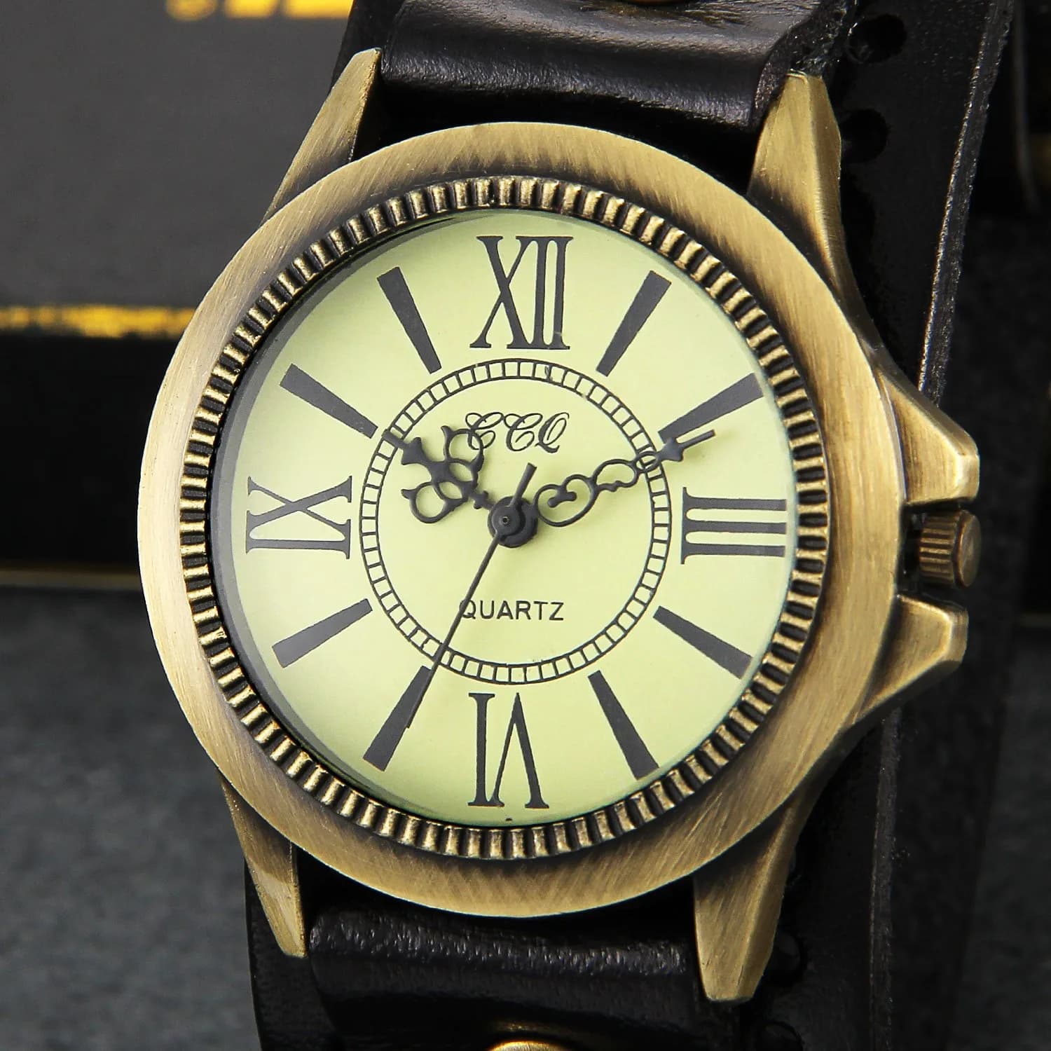 Avaner Retro Steampunk Wide Cuff Analog Quartz Watch for Men & Women | 38mm Case, Black Leather Strap - view 7