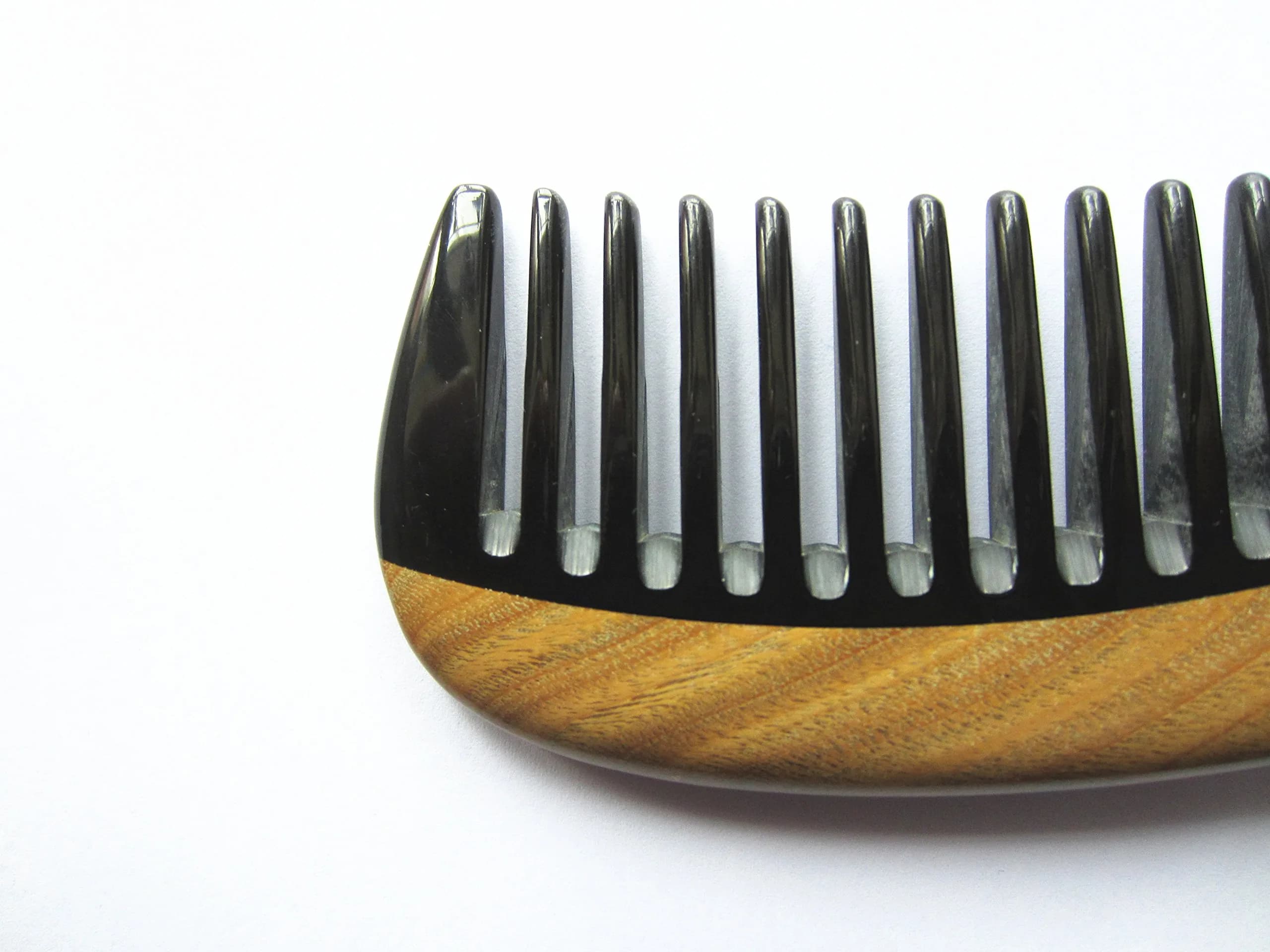Myhsmooth Wide Tooth Handmade No Static Buffalo Horn Comb with Green Sandalwood Handle | Traditional Craft for Hair Care (70-120 chars) thumbnail 11