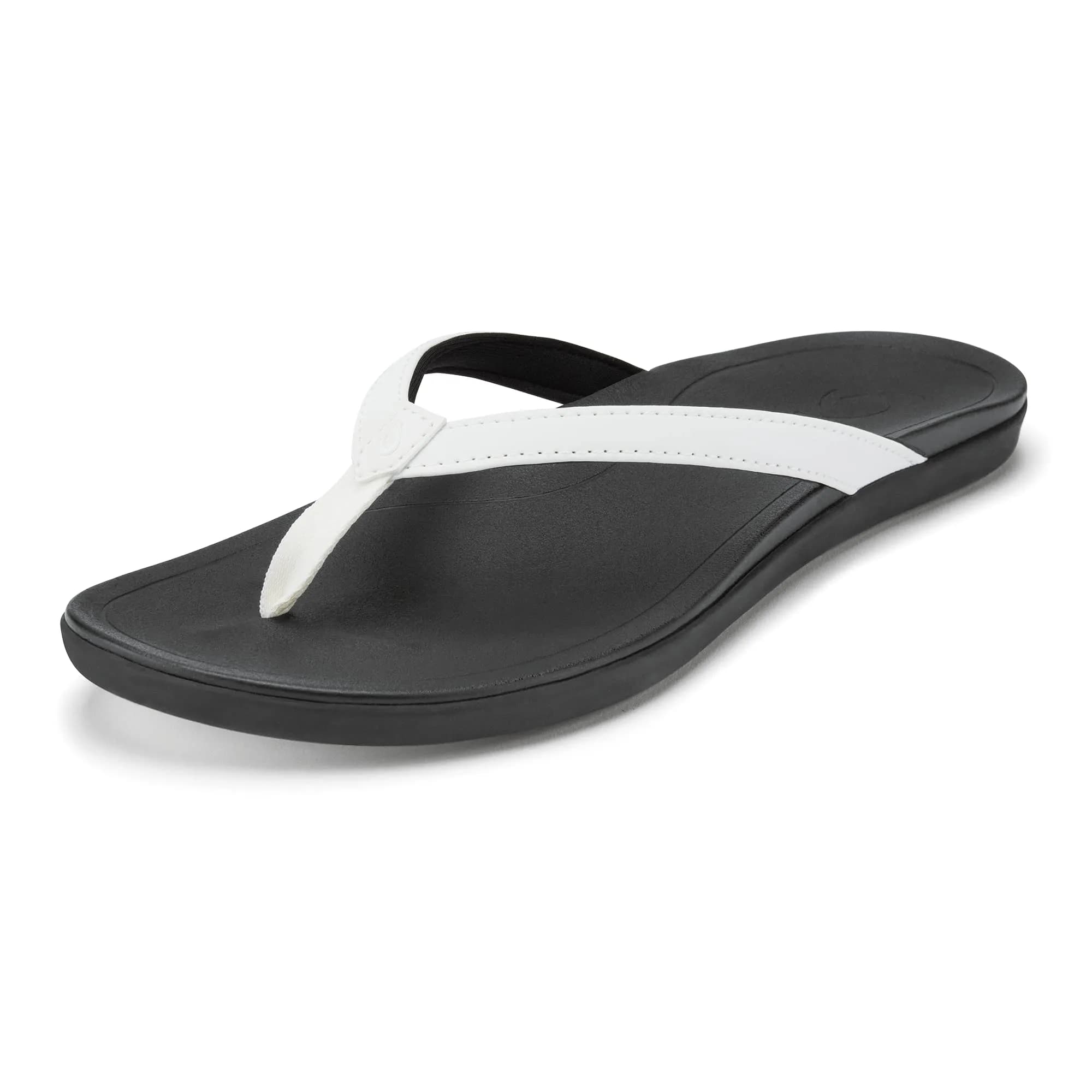 OluKai Ho'opio Women's Beach Sandals Water Resistant & All-Day Comfort | Minimalist Flip-Flops in White/Onyx