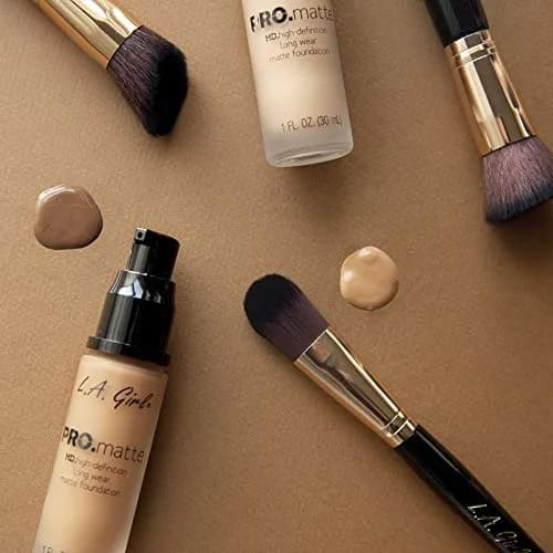 L.A. Girl PRO.Matte Foundation Warm Sienna GLM679 30ml (1 Fl Oz) | Soft Suede Finish for Oily Skin thumbnail 4