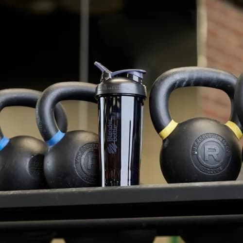 BlenderBottle ProSeries Tritan Shaker Bottle 28 oz (794 ml) Black | Leak-Proof Mixing for Protein Shakes & Smoothies thumbnail 7