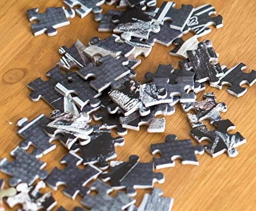 Game of Thrones Iron Throne Deluxe Puzzle 1000 Pieces | Iconic HBO Image, 20" x 27" thumbnail 4