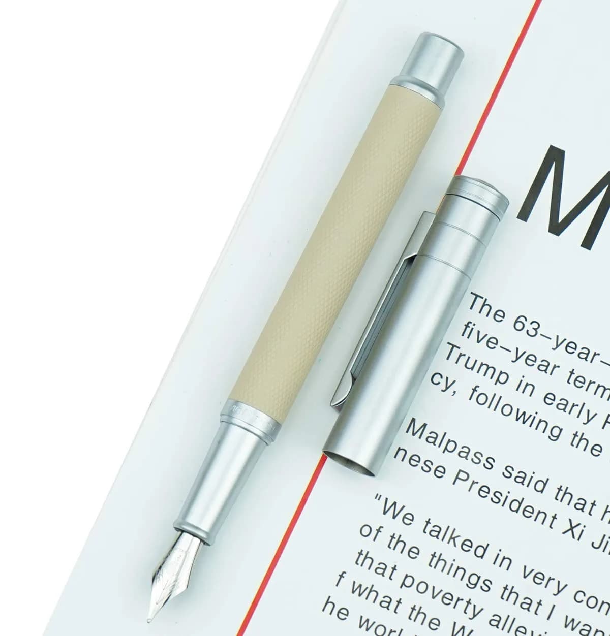erofa H3 Fountain Pen Fine Nib with Bamboo Clip, Silver Aluminum Alloy Writing Pen 135mm (0.5in) - view 4