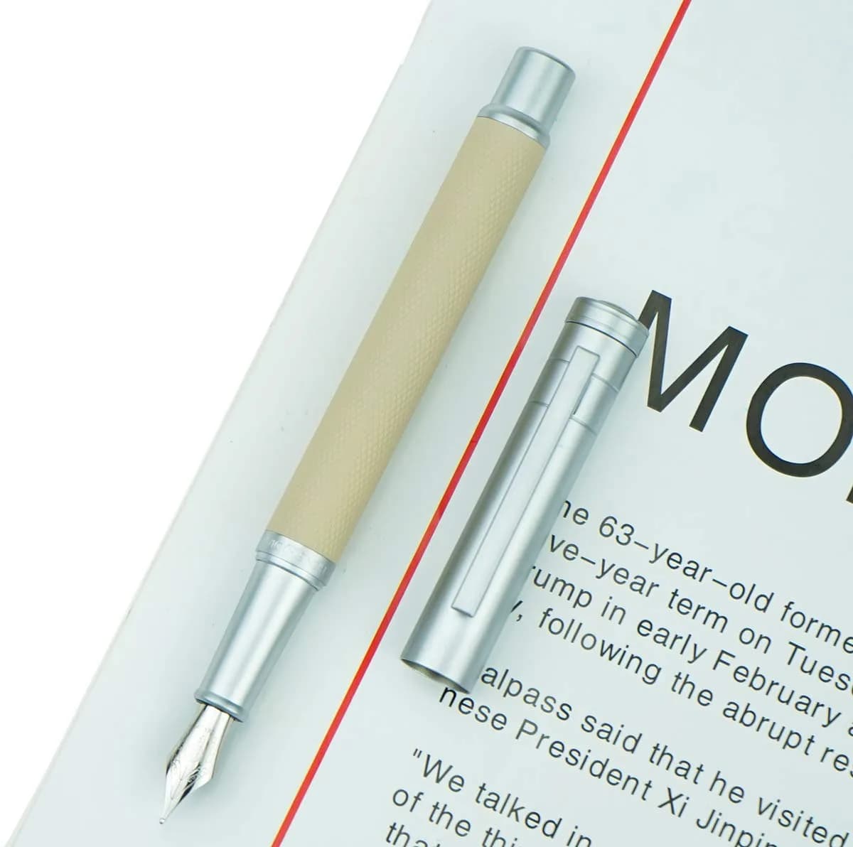 erofa H3 Fountain Pen Fine Nib with Bamboo Clip, Silver Aluminum Alloy Writing Pen 135mm (0.5in) — White / F Nib