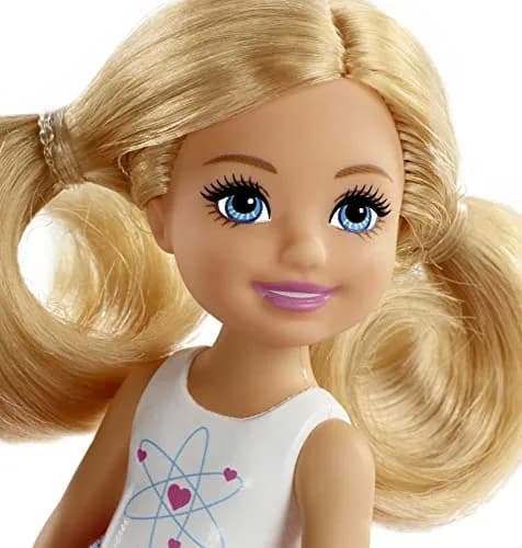 Barbie Dreamhouse Adventures Doll & Accessories Travel Set with Chelsea & Puppy, 3-7 Years thumbnail 2