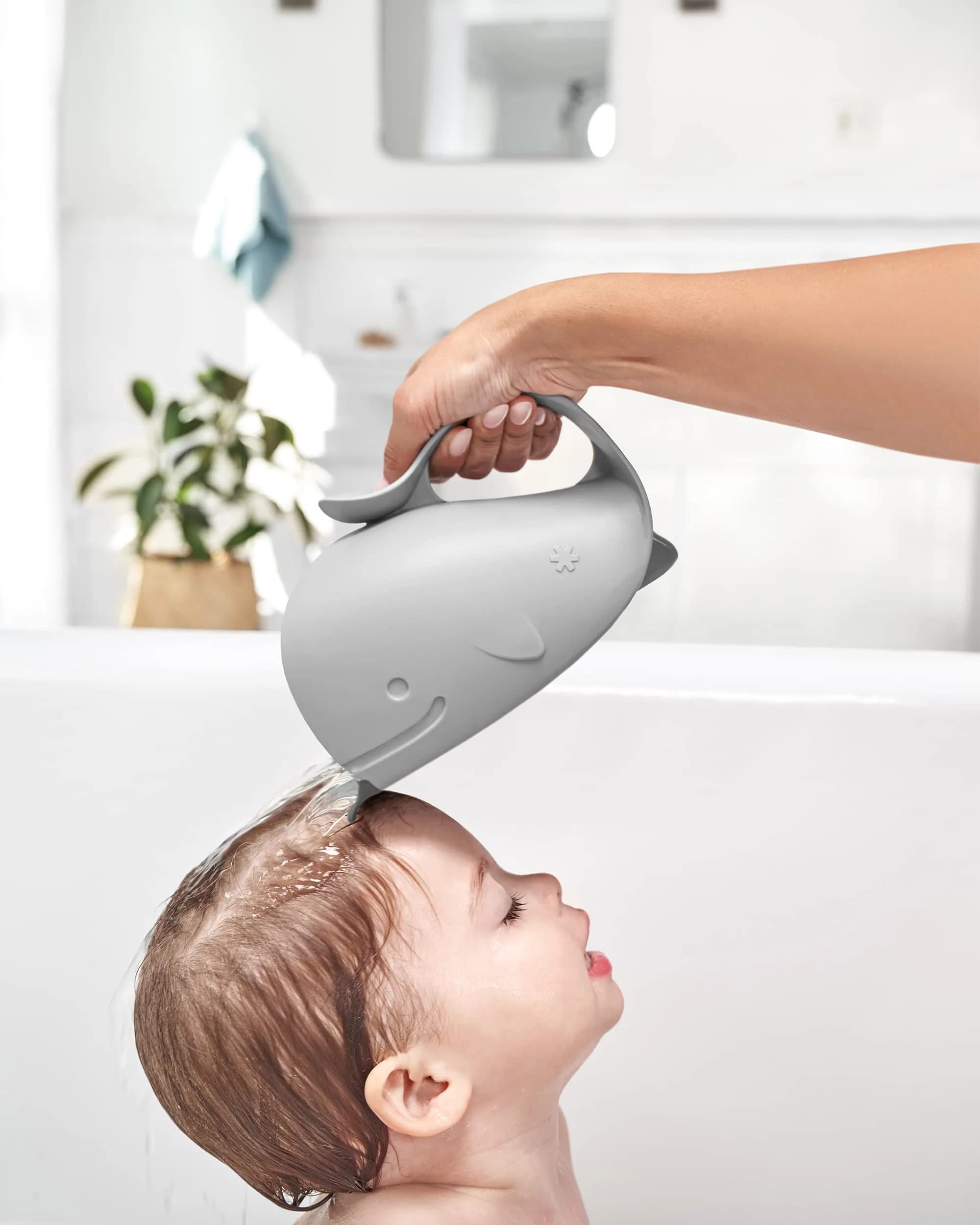 Skip Hop MOBY Grey Tear-Free Bath Rinser Cup with Waterfall Spout | Gentle on Eyes & Ears - view 2