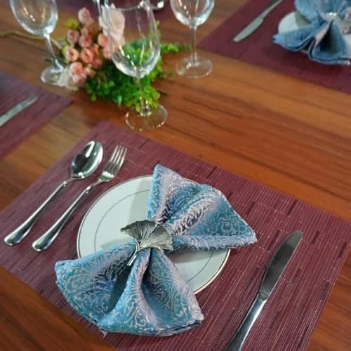 WAZAIGUR Placemats Set of 6 | Heat-Resistant, Easy to Clean, Stylish Vinyl Table Mats for Modern Dining thumbnail 7