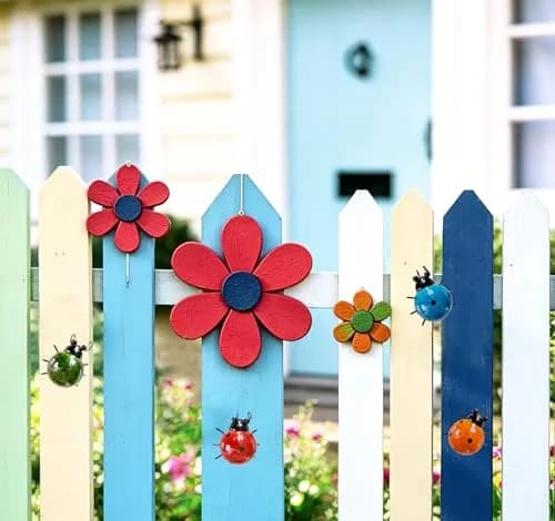 GIFTME 5 Metal Garden Wall Art Set of 4 | Charming Ladybug Decor for Outdoors thumbnail 3