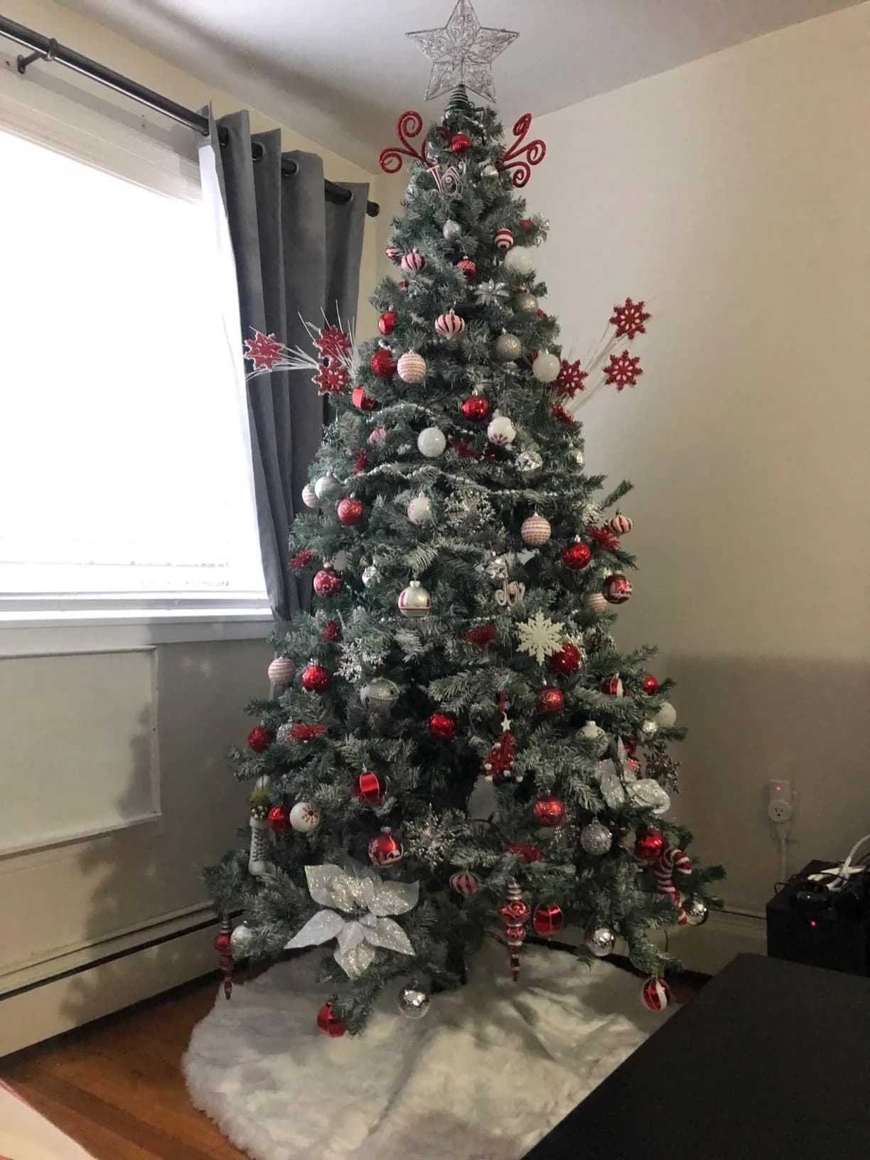 yuboo White Christmas Tree Skirt 91cm (36 inches) | Authentic USA Import for Indian Homes - view 7