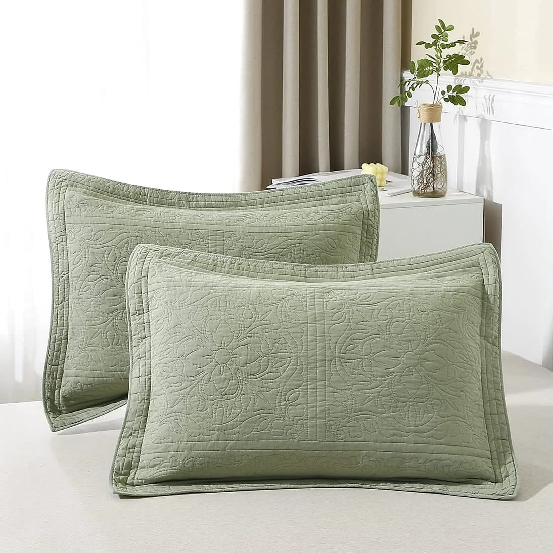 WINLIFE 100% Cotton Quilted Pillow Sham Floral Printed Pillow Cover Sage Green | Standard Size, 20 x 26 Inch — Green