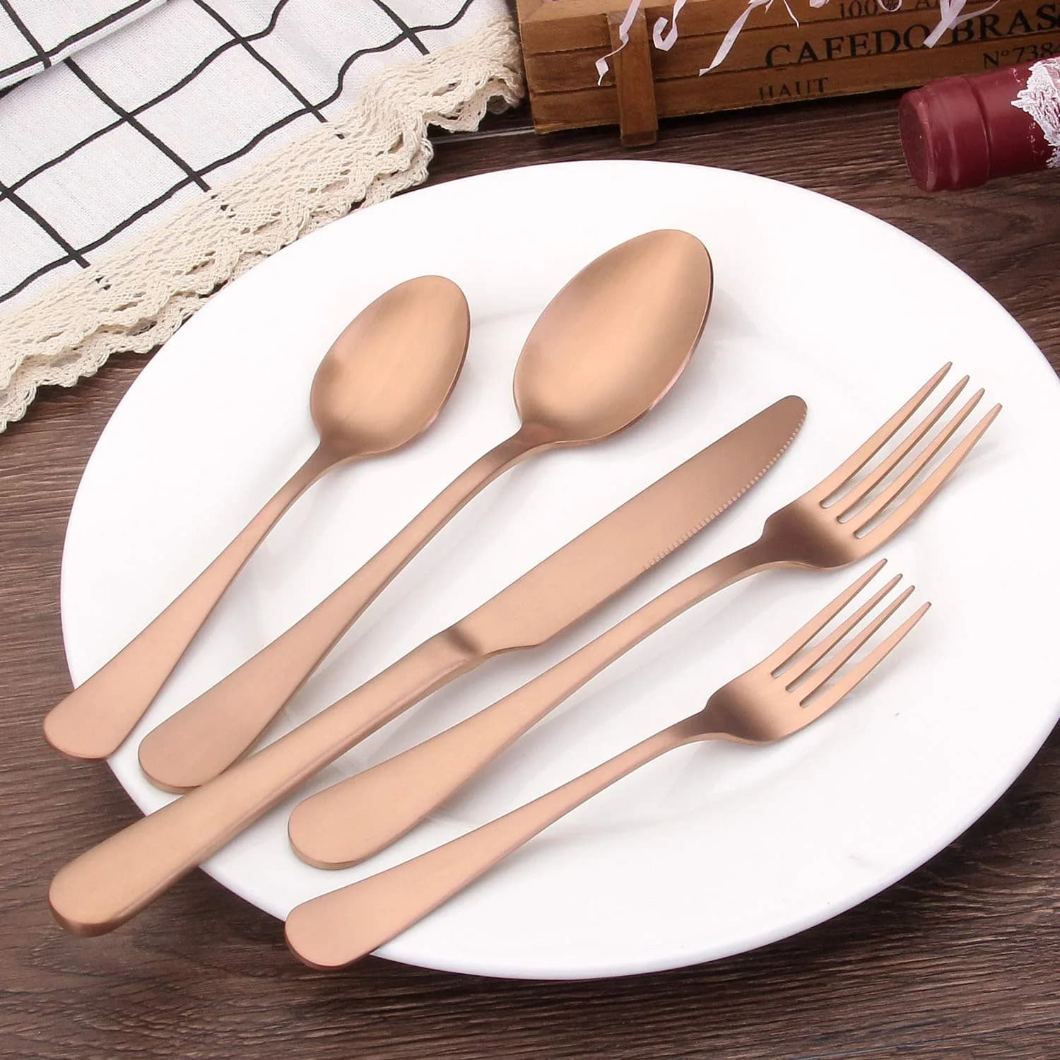 sharecook Matte Rose Gold Silverware Set 20-Piece Stainless Steel Flatware Set with Round Edge | Service for 4 thumbnail 6
