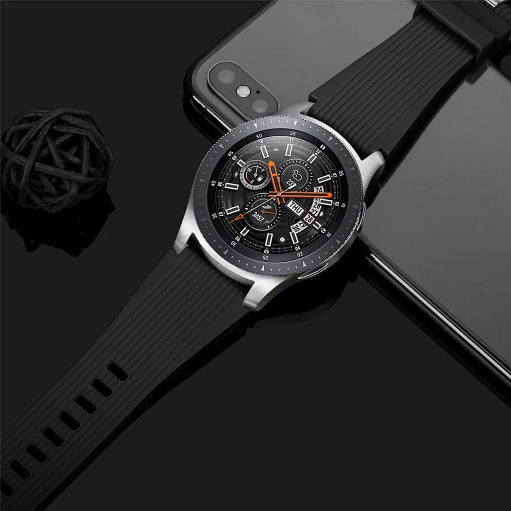 HSWAI 22mm Silicone Watch Band for Samsung Galaxy Watch 3 45mm/46mm & Gear S3 Classic/Frontier | Black - view 5