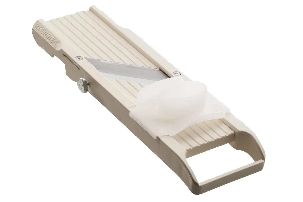 Benriner No. 64 Japanese Mandolin Slicer 32cm (12.6in) | Adjustable Thickness & 3 Stainless Steel Blades - main product image
