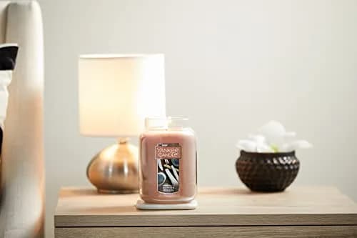 Yankee Candle Seaside Woods Scented Large Jar Candle 22oz | Over 110 Hours Burn Time thumbnail 3