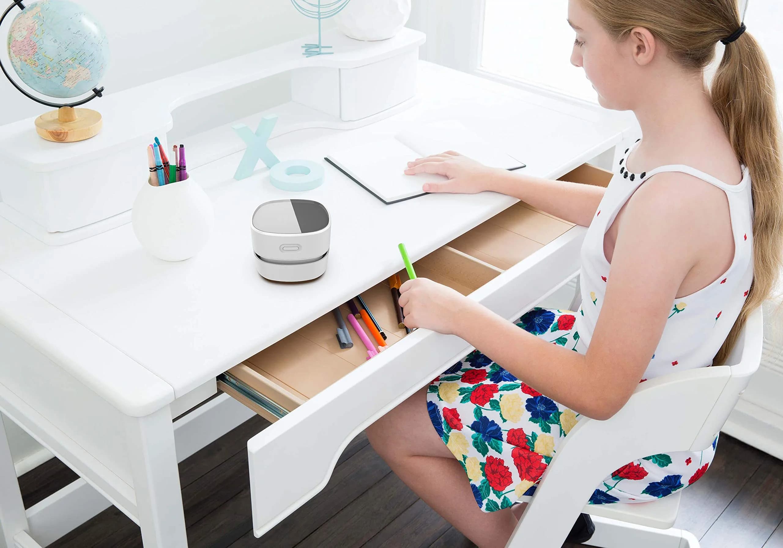 ODISTAR Mini Desktop Vacuum Cleaner White 200ml (6.76 Fl Oz) | Cordless & Portable for Desk Dust - view 6