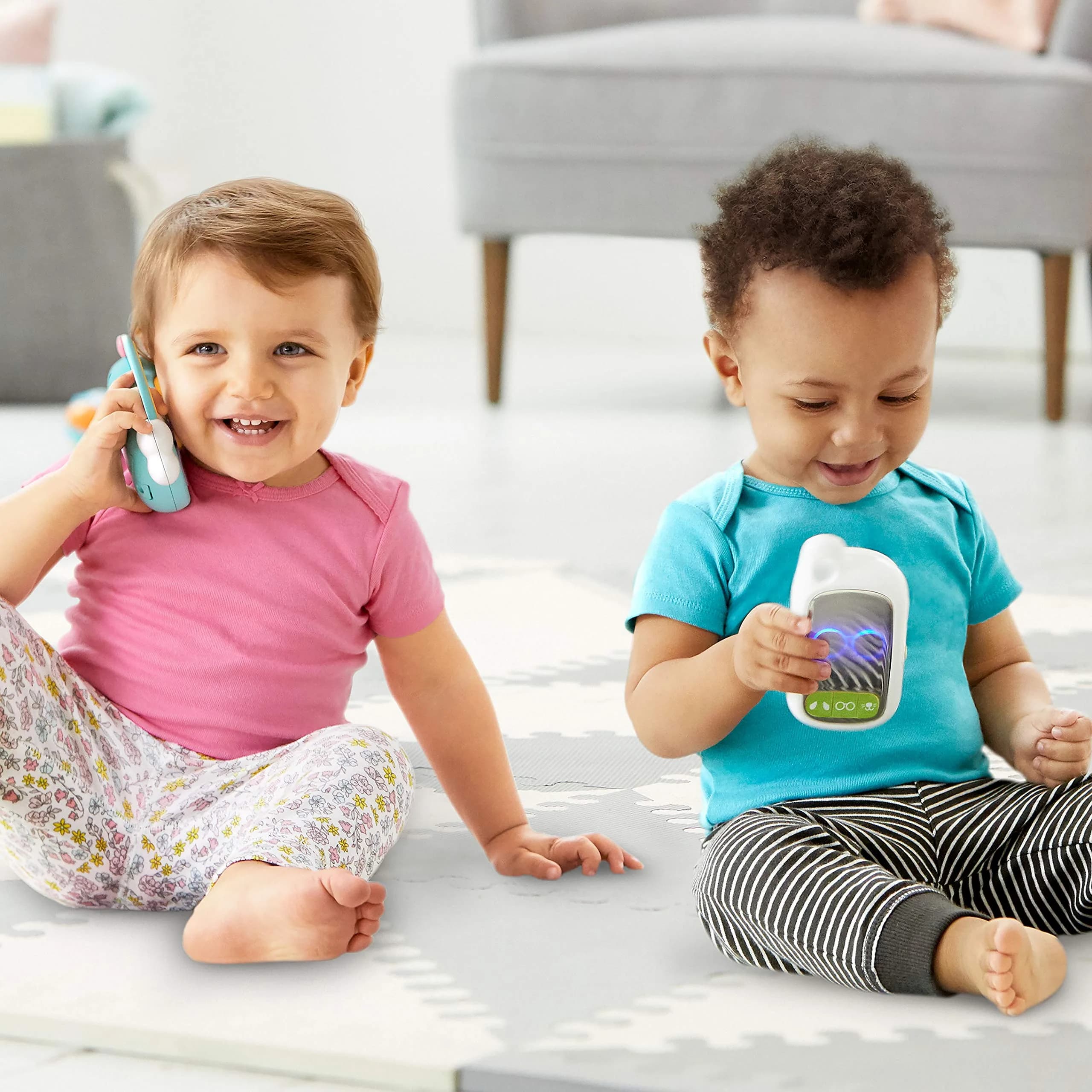 Skip Hop Baby Phone Toy: Explore & More Cell Phone Selfie thumbnail 8