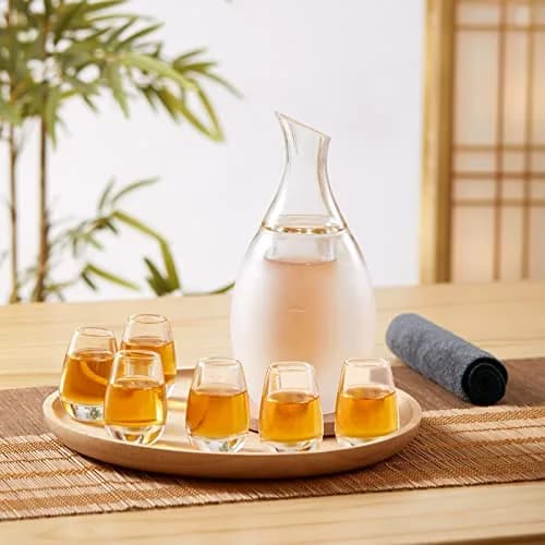 ZENS Sake Set with 6 Sake Cups, 250ml (8.5 Fl Oz) Borosilicate Glass | Modern Water-Drop Design thumbnail 6