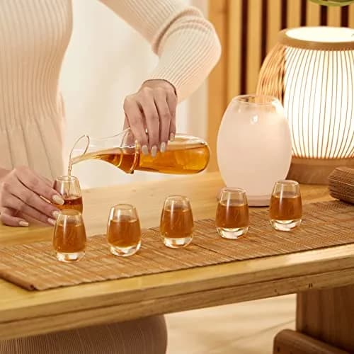 ZENS Sake Set with 6 Sake Cups, 250ml (8.5 Fl Oz) Borosilicate Glass | Modern Water-Drop Design thumbnail 3