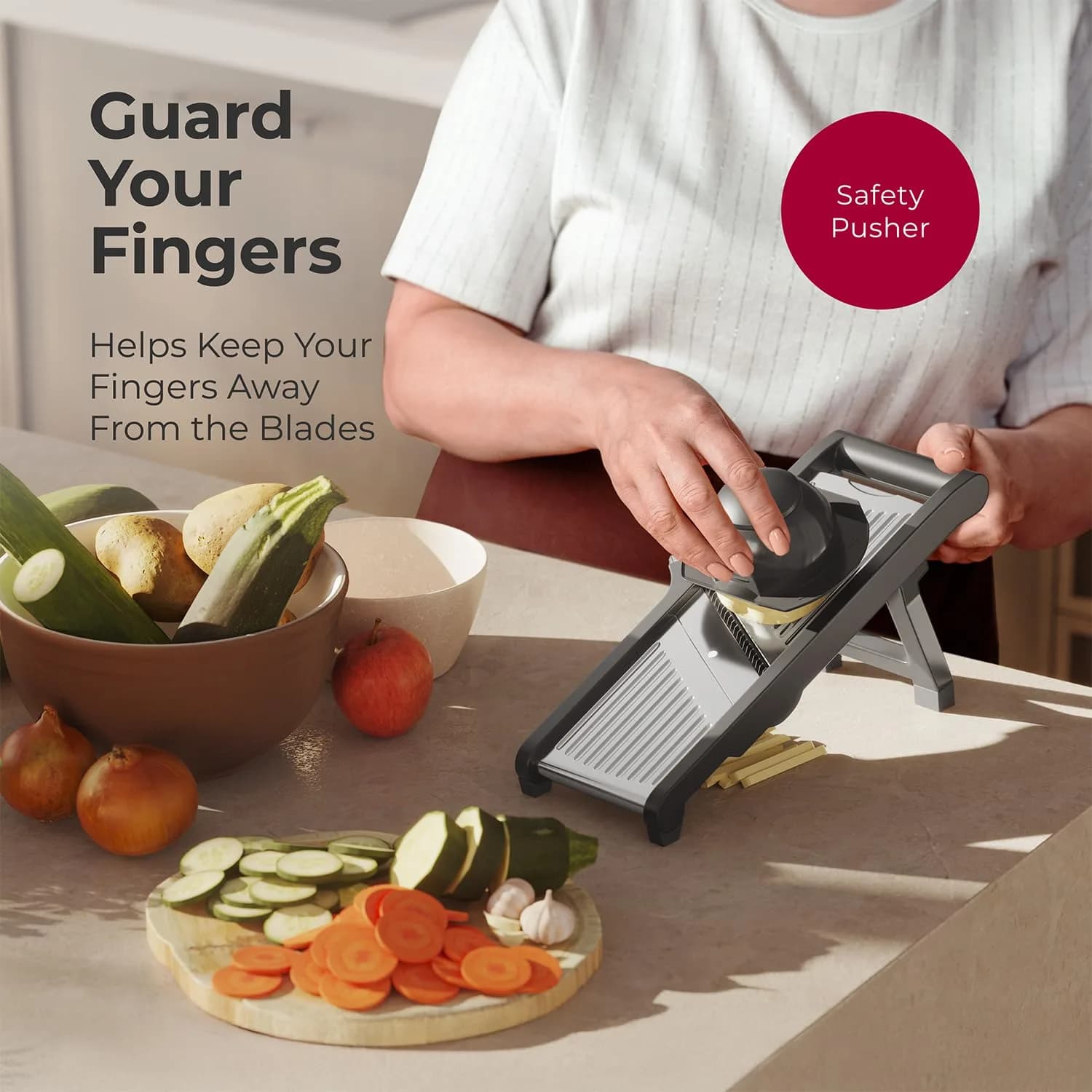 Mueller 4-Blade Vegetable Chopper with Container - Compact Onion Cutter & Grape Slicer - view 2