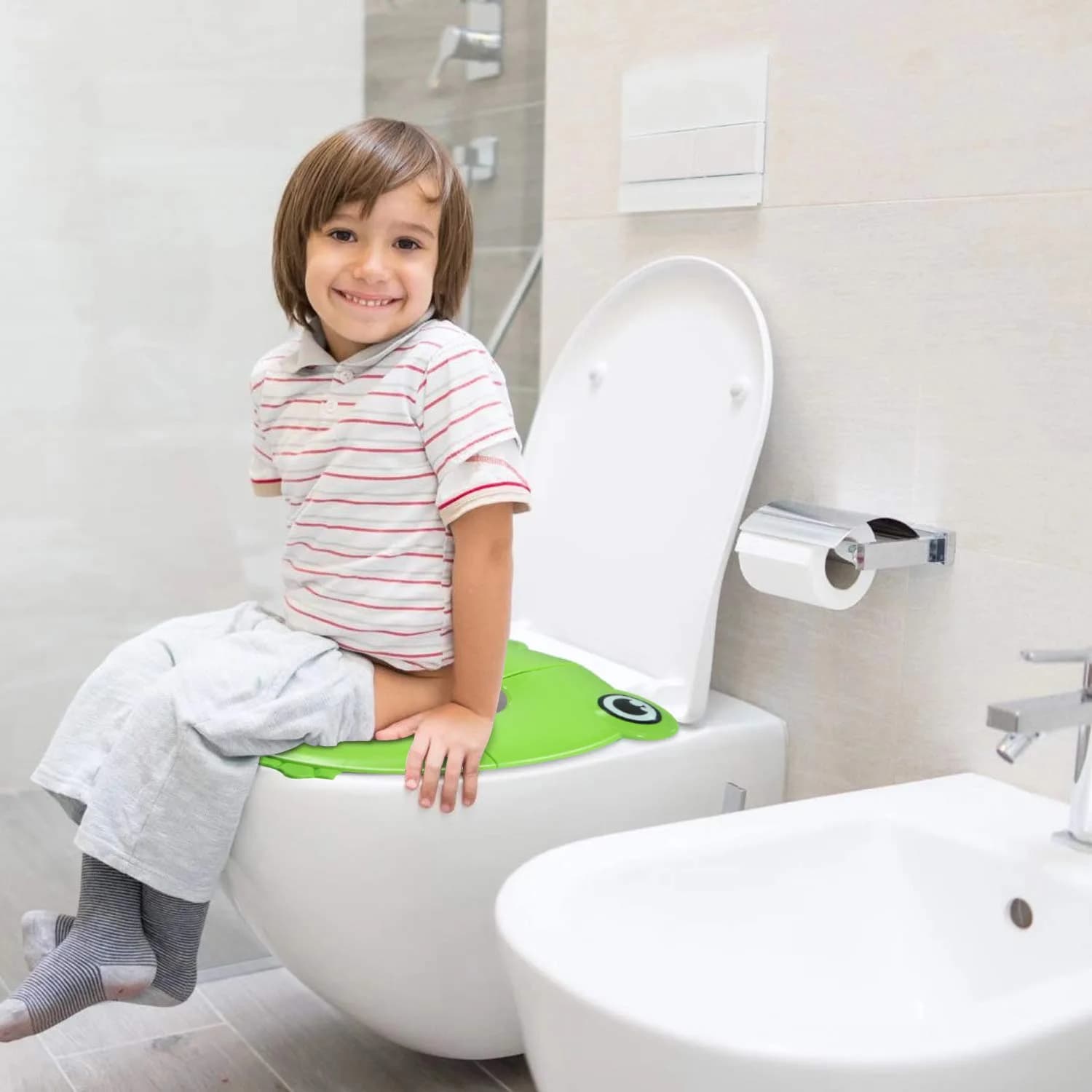 PandaEar Folding Froggy Travel Toilet Seat Cover for Toddlers | 2.51 cm (1 inch) Height - view 5