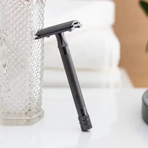 MERKUR 23B Double Edge Safety Razor - Black Long Knurled Brass Handle | German Craftsmanship, Plastic-Free thumbnail 8