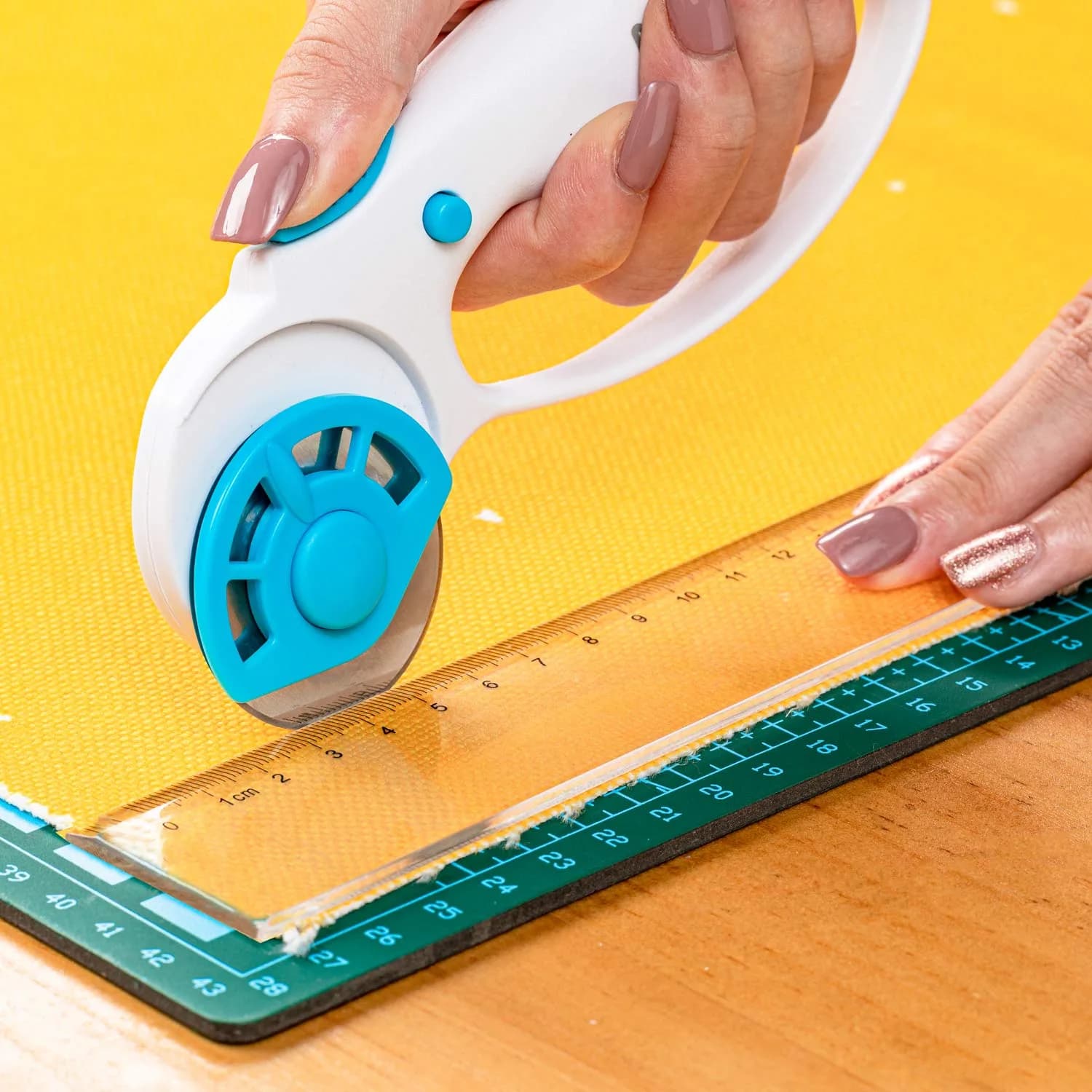 NICAPA 45mm Rotary Cutter with 5 Extra Blades | Ergonomic Comfort Loop for Sewing & Quilting - view 4