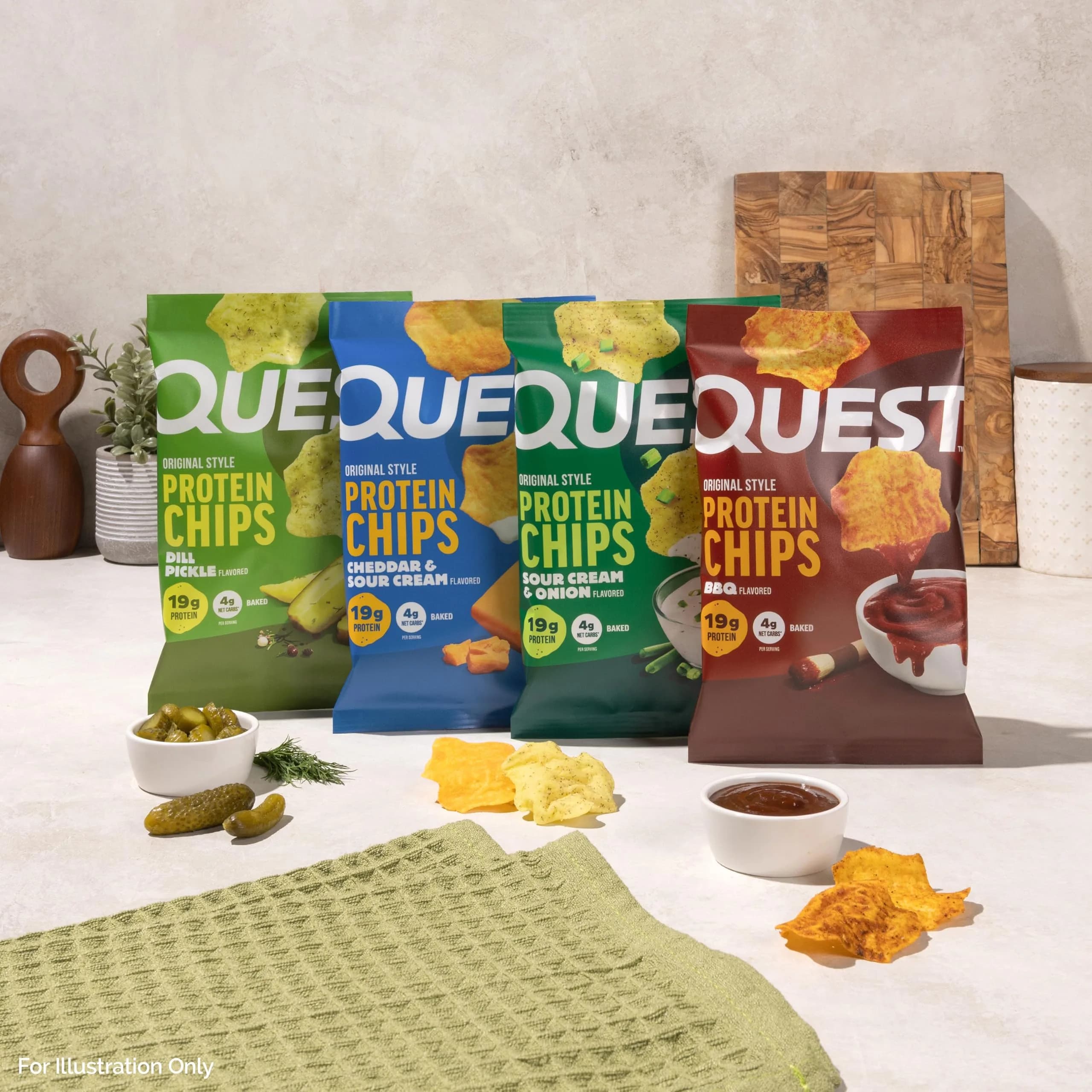 Quest Nutrition Cheddar & Sour Cream Protein Chips 1.1 oz (31g) Bags, 19g Protein, 4g Net Carbs | Gluten-Free Baked Snack - view 4